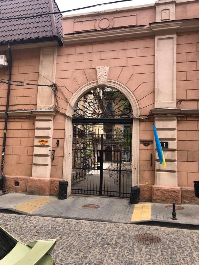 Appartamento Серце Старого Міста Odessa Esterno foto